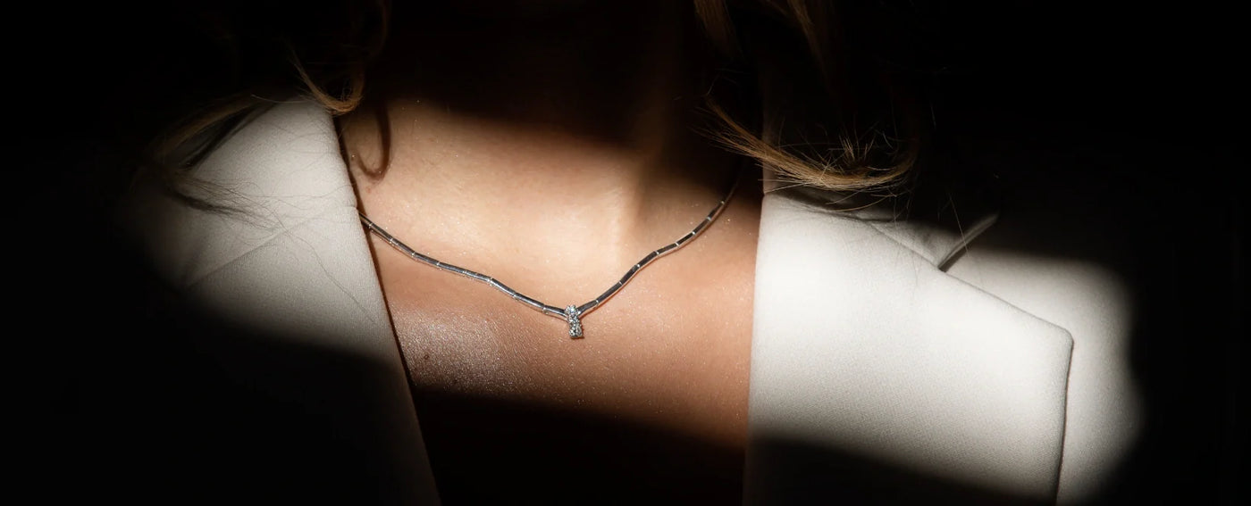 What Jewelry Goes With What Neckline?