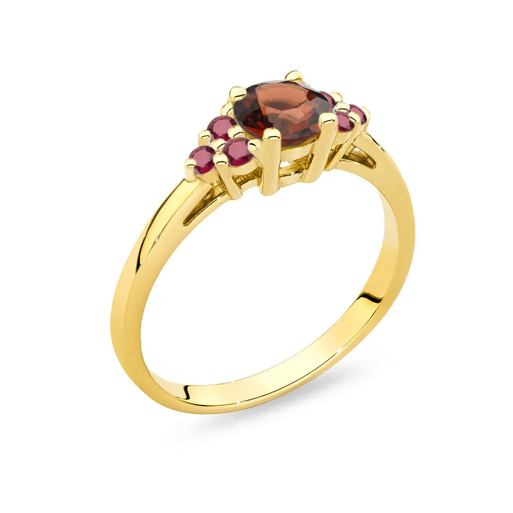 Gold 14k(585) ring with 0,60ct garnet with 6 rubies. Perfect for a gift.