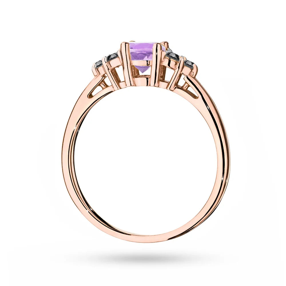 Ring aus 14 Karat (585) Roségold mit 0,50 ct Amethyst und 6 bronzefarbenen Diamanten. Perfekt als Geschenk.
