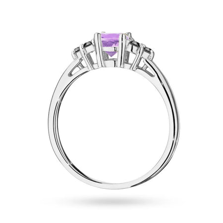 Ring aus 14-karätigem (585) Weißgold mit 0,50 ct Amethyst und 6 bronzefarbenen Diamanten. Perfekt als Geschenk.