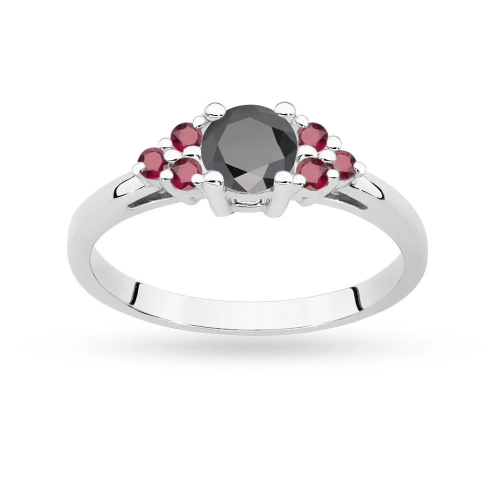 Ring aus 14-karätigem (585) Weißgold mit 0,50 ct schwarzem Diamanten und 6 Rubinen. Perfekt als Geschenk.