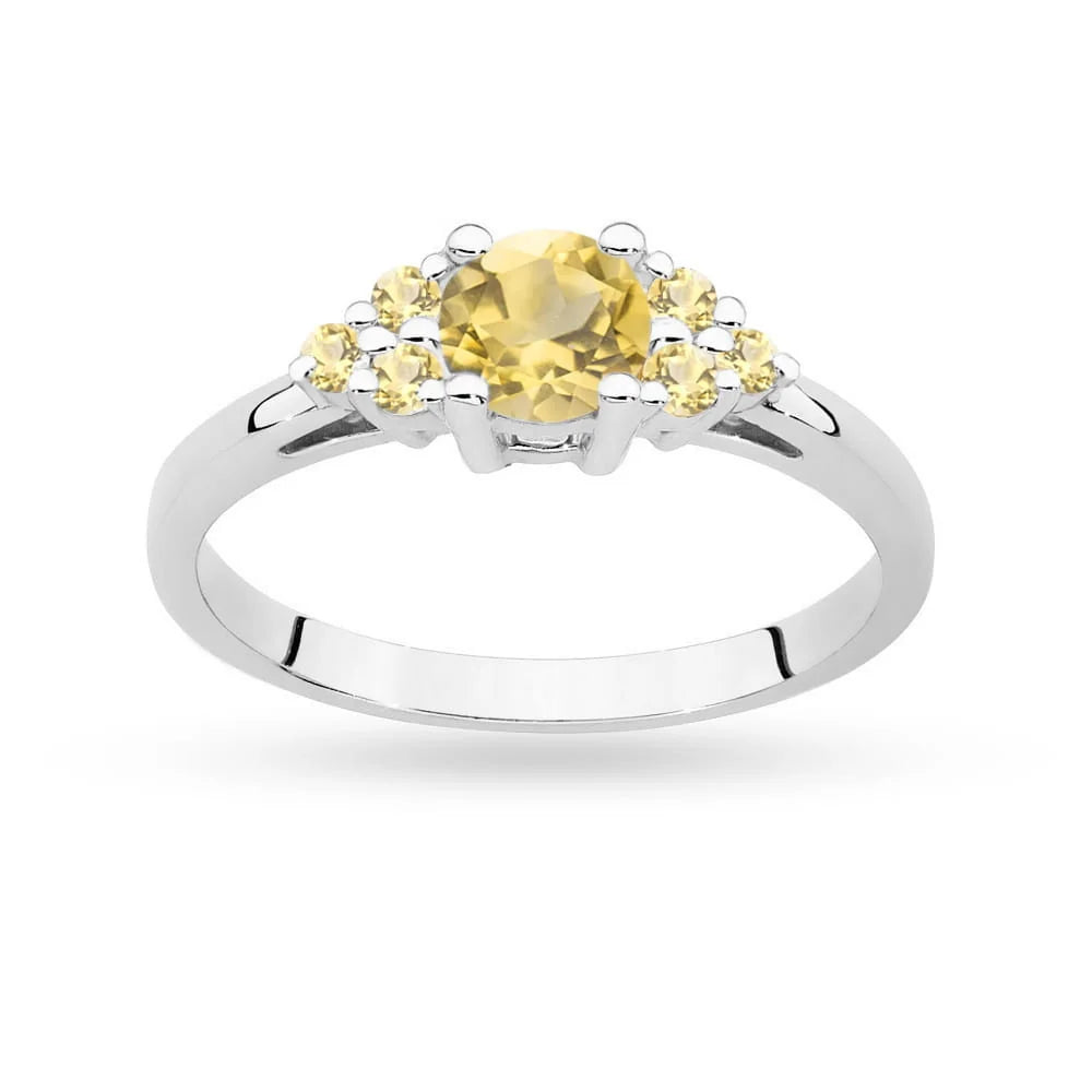Ring aus 14-karätigem (585) Weißgold mit 0,50 ct Citrin und 6 bronzefarbenen Diamanten. Perfekt als Geschenk.