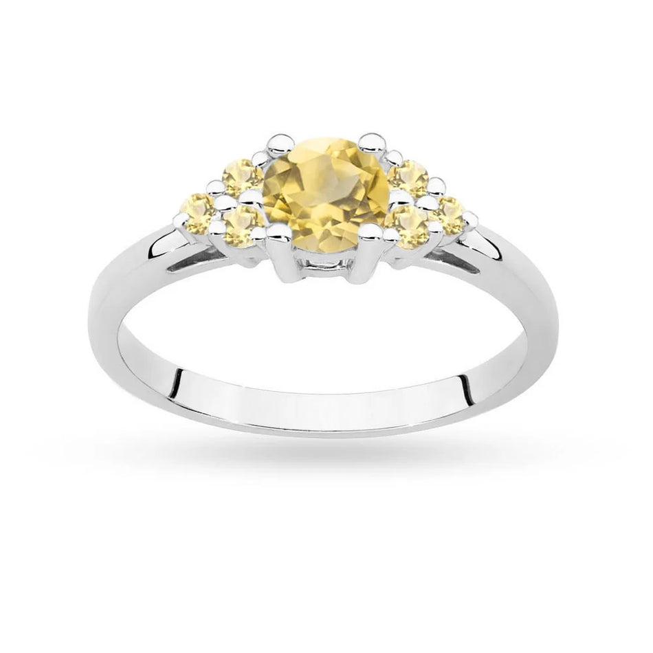 White Gold 14k(585) ring with 0,50ct citrin with 6 bronze diamonds. Perfect for a gift.