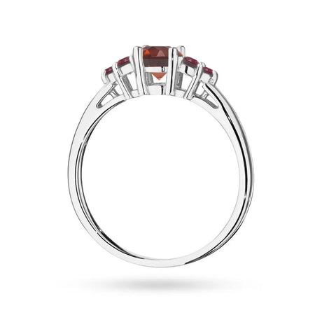 White Gold 14k(585) ring with 0,60ct garnet with 6 rubies. Perfect for a gift.