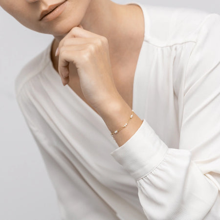 Gold 14k(585) bracelet with pearls. Order gift for mother, sister or fiancee.