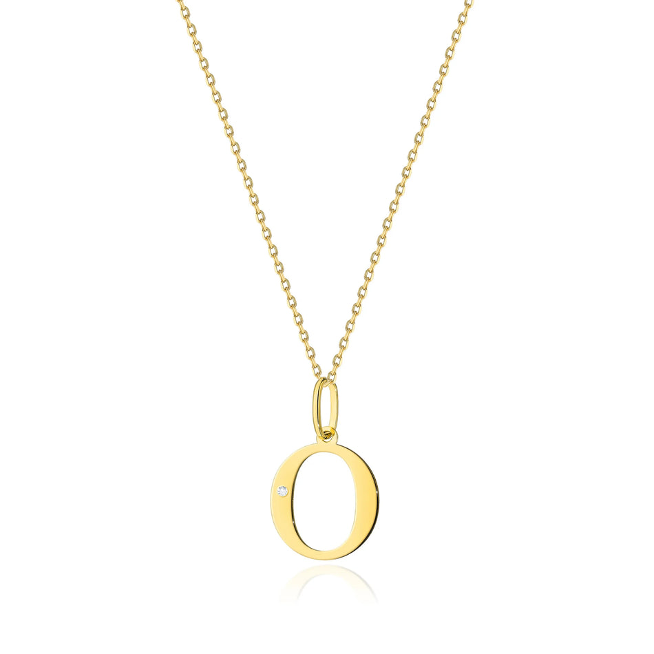 Zarte Halskette aus Gelbgold mit Buchstabenanhänger O und Diamant