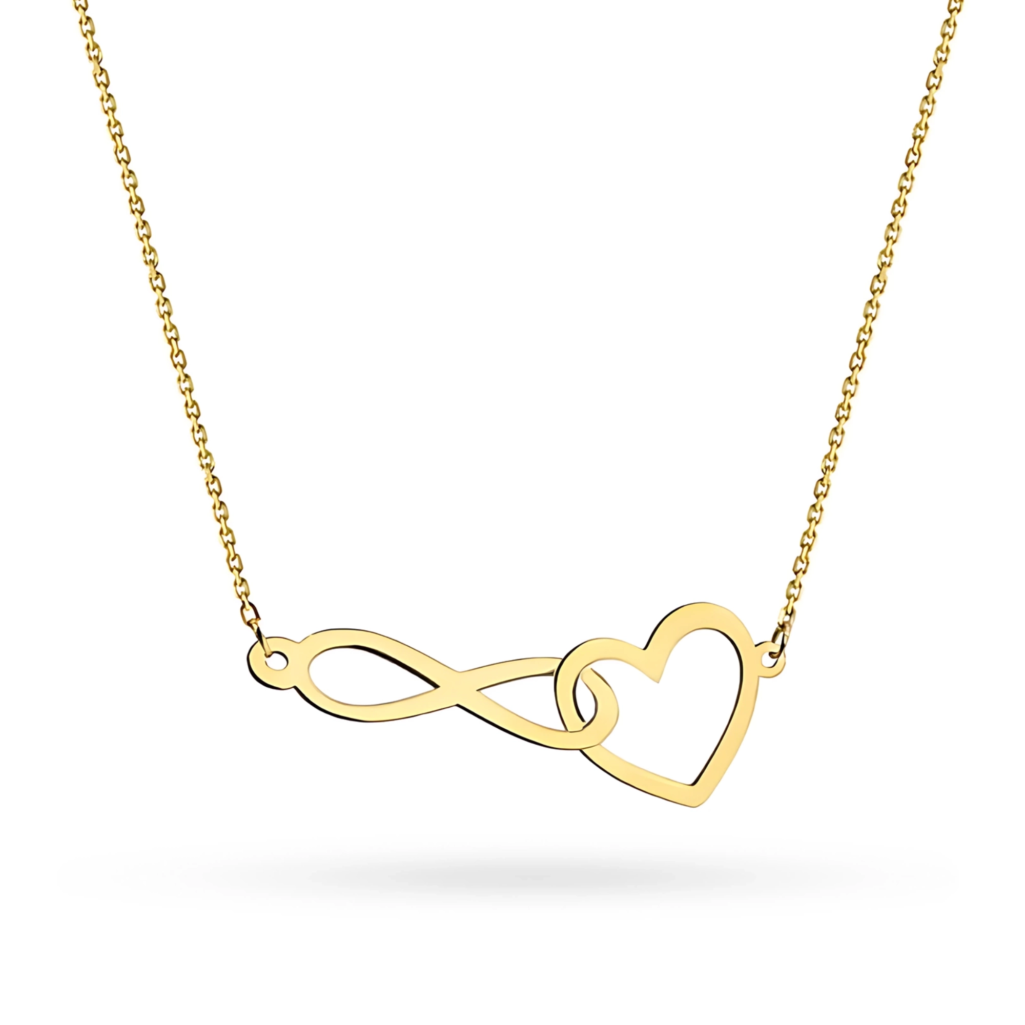 14-carat gold necklace is an exclusive accessory. Gremari necklace is packaged in an elegant box, which is perfect for a gift. 