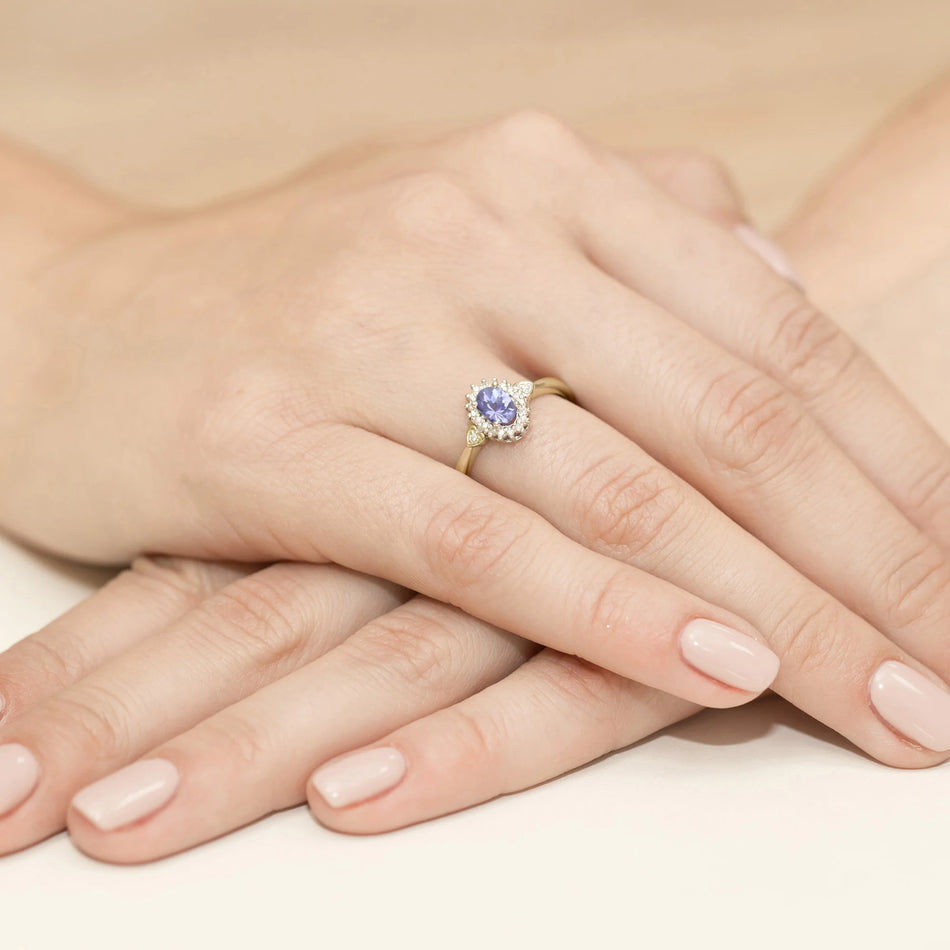14K (585) Gold Ring | 0.40ct Tansanit and 0.10ct Diamonds| GREMARI Jewelry