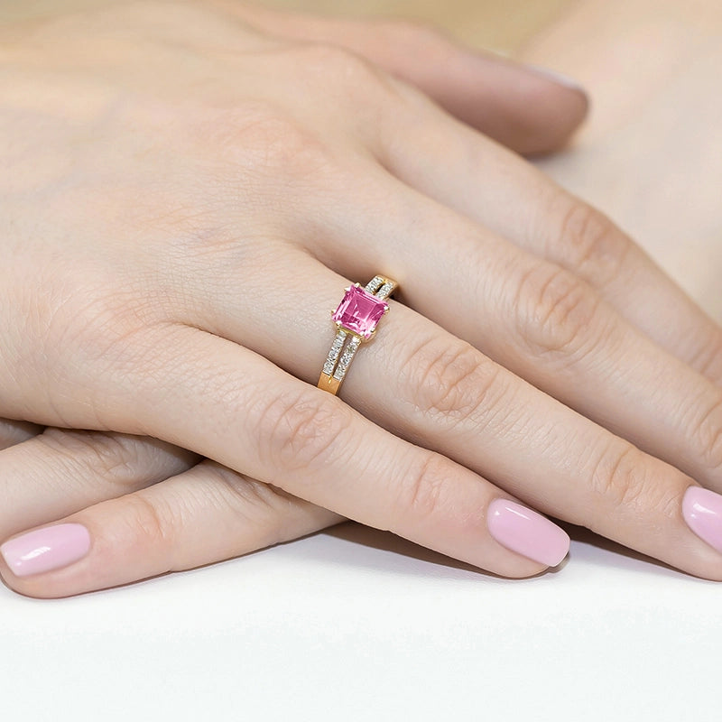 14k (585) Gold Rings | 1.10ct Pink topaz and 0.06ct Diamonds | GREMARI Jewelry
