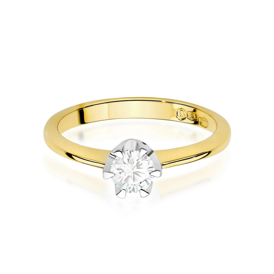 Ring aus 14-karätigem (585) Gold mit 0,50 ct Diamant. Wird in einer eleganten Schachtel geliefert, die sich perfekt als Geschenk eignet.