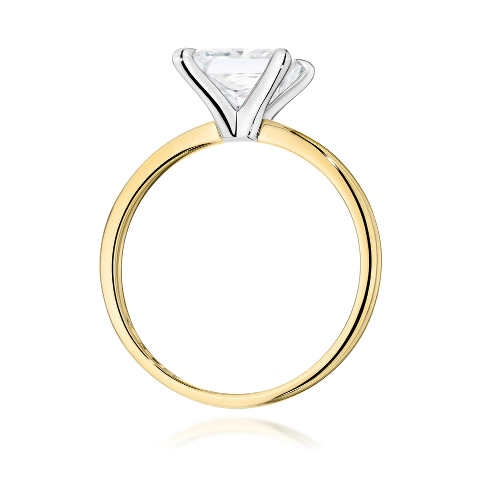Gold 14k(585) ring with 2ct lab diamond.  Is packaged in an elegant box, which is perfect for a gift. 
