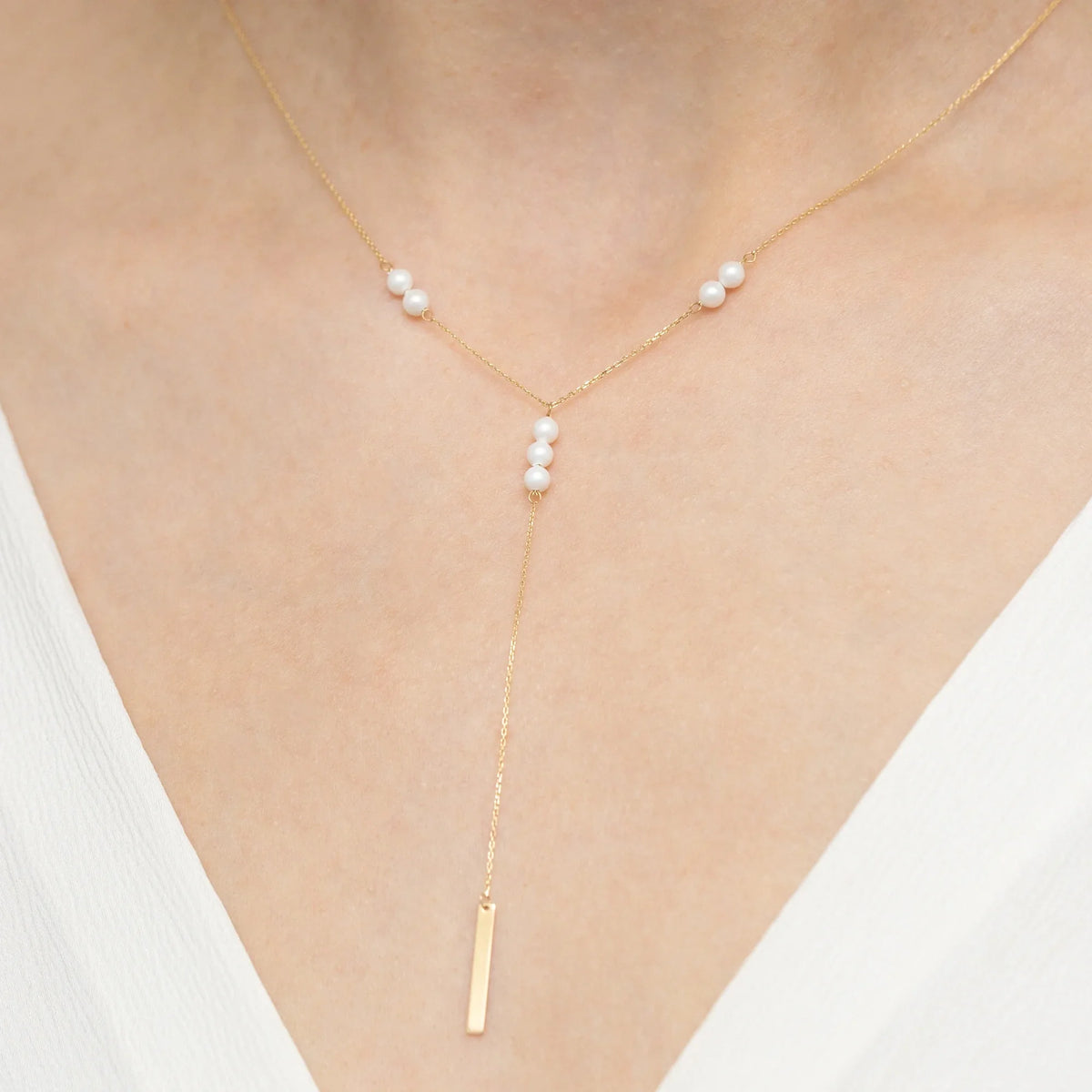 Goldkette 14 Karat (585) mit Perlen und Platte im Vintage-Stil. Bestellen Sie ein Geschenk für Mutter, Freundin oder Verlobte.