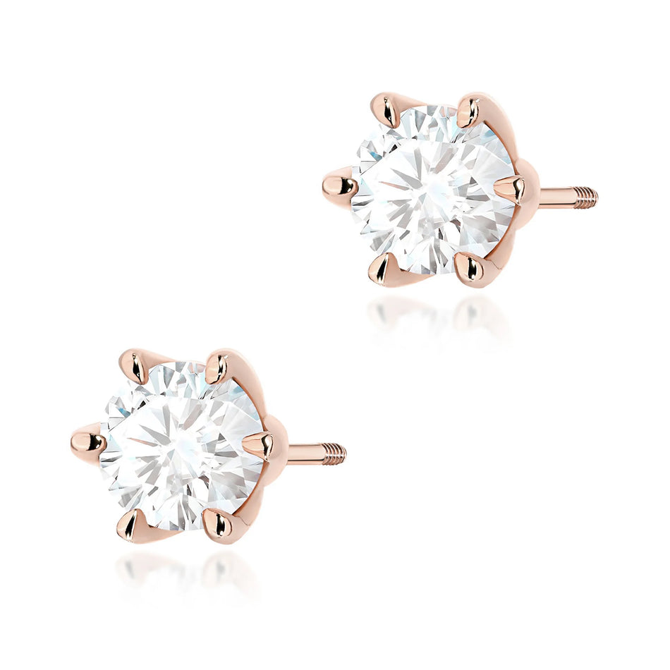 These 14-carat rose gold earrings with 2 lab-diamonds, each with a mass of 1.00ct, are an exclusive accessory.