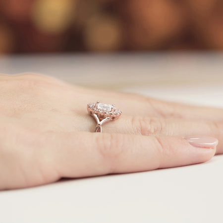 Ring aus Roségold 14 Karat (585) mit 0,70 ct und 0,28 ct Labor-Diamanten. Wird in einer eleganten Schachtel geliefert, die sich perfekt als Geschenk eignet.