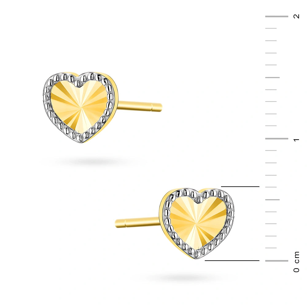 14-carat gold earrings are an excellent choice as a gift. Packaged in an elegant box.