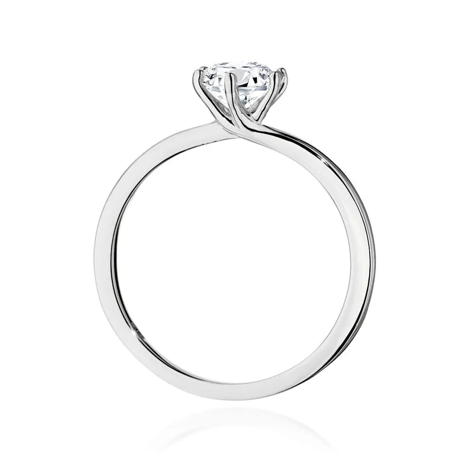 Ring aus 14-karätigem (585) Weißgold mit 0,70 ct Diamanten. Wird in einer eleganten Schachtel geliefert, die sich perfekt als Geschenk eignet.