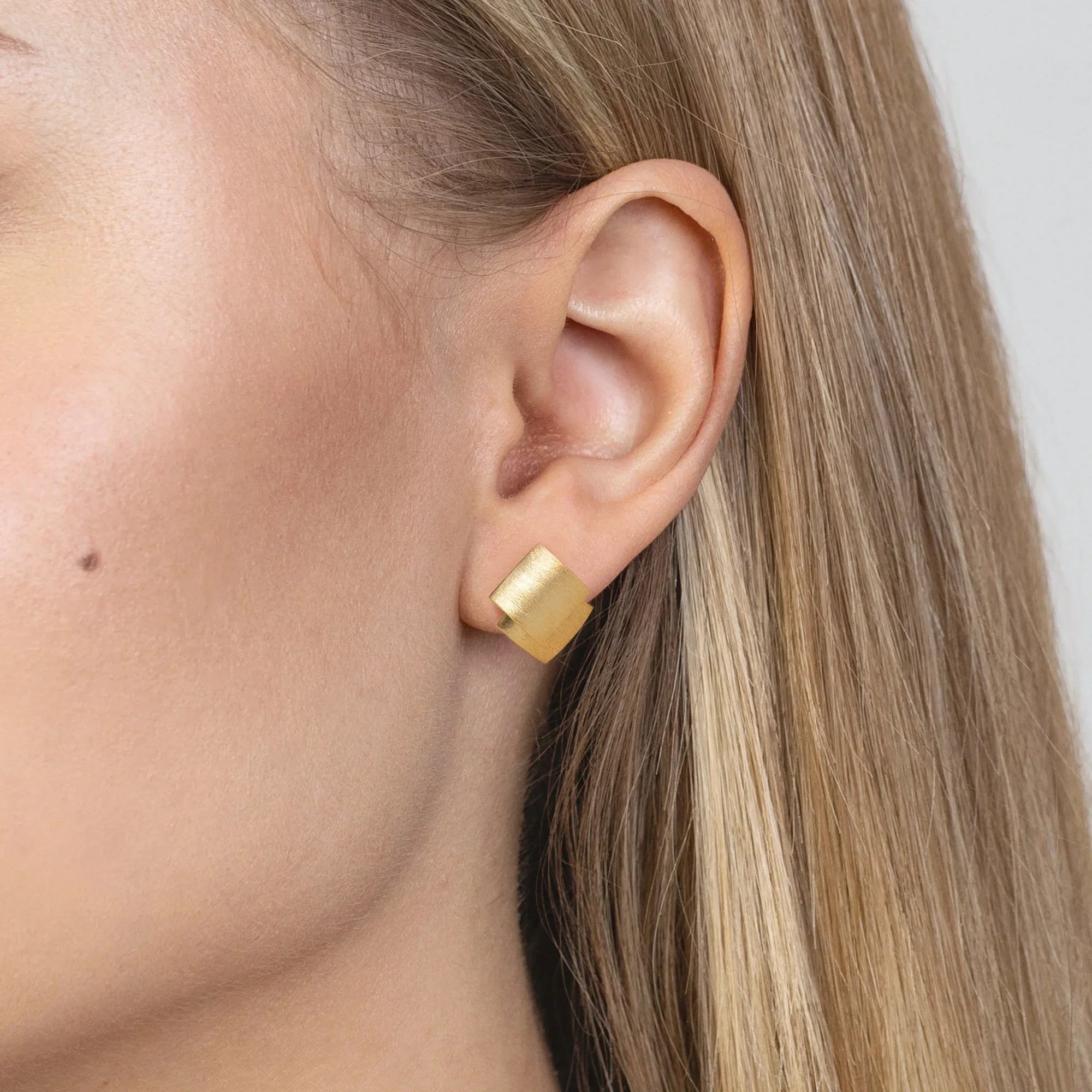 Ohrringe aus vergoldetem Silber (925) | Geometrisches Design | GREMARI Schmuck