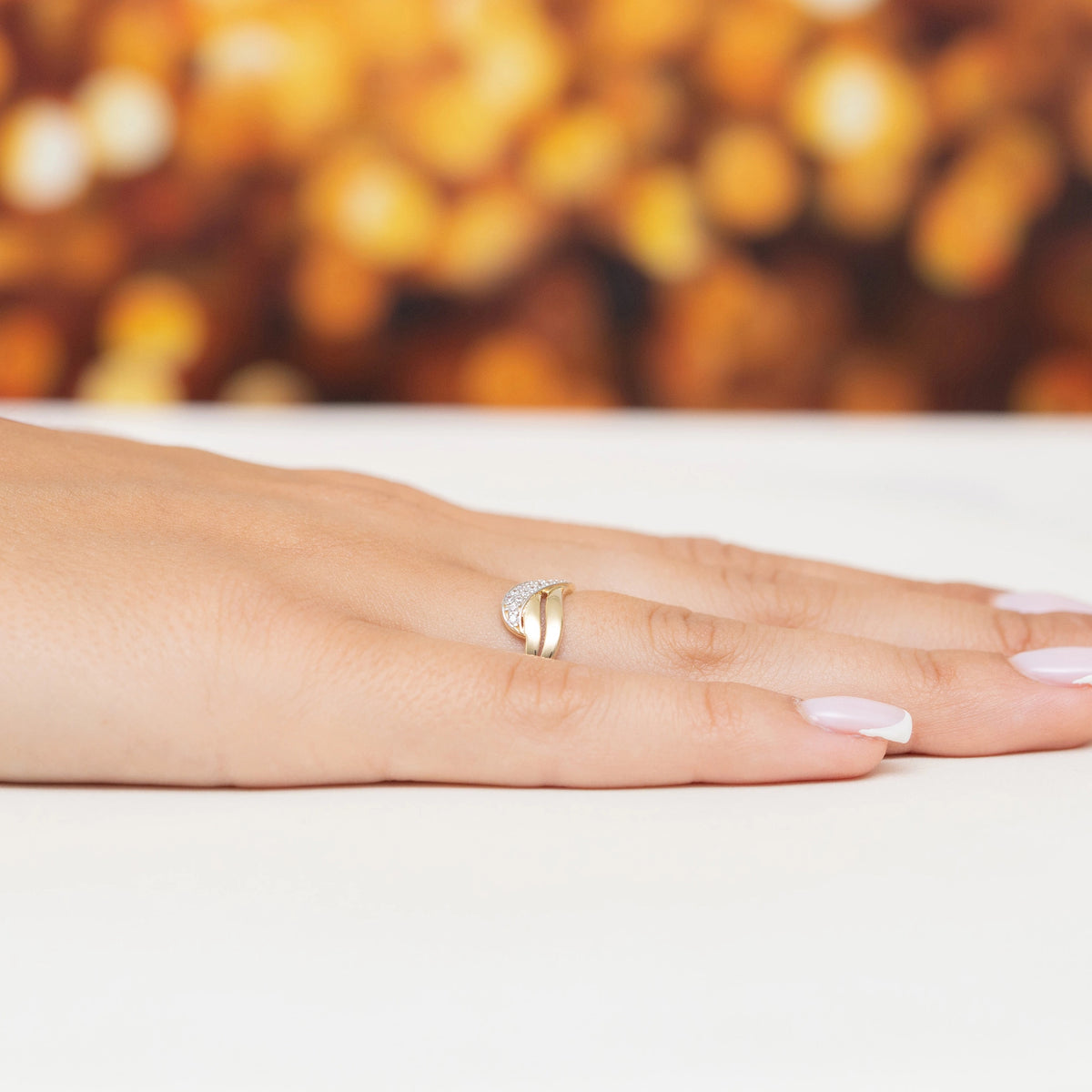 goldring-mit-zirkonia-wellen-ap066-585-b