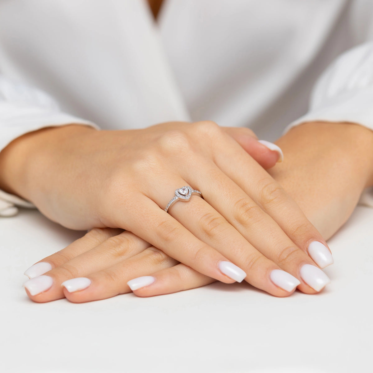 silver-ring-with-zirconia-ap133-925-bs