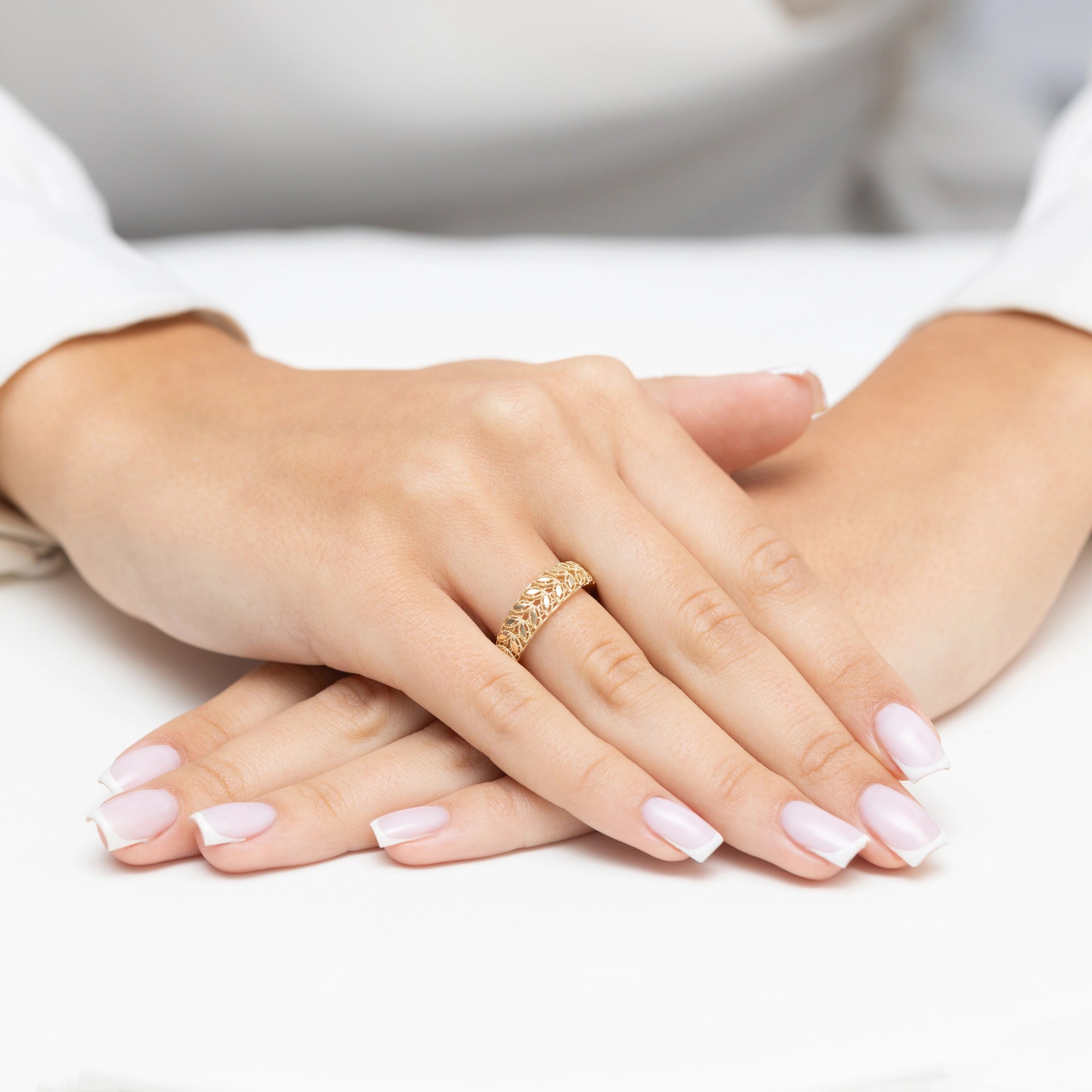 gold-ring-leaves-ap135-585