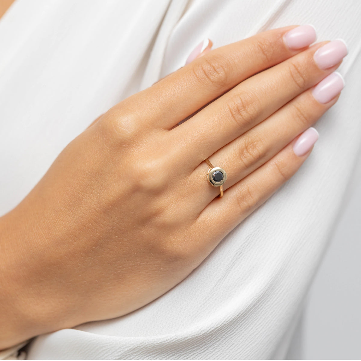 gold-ring-with-zirconia-ap142-585-cz