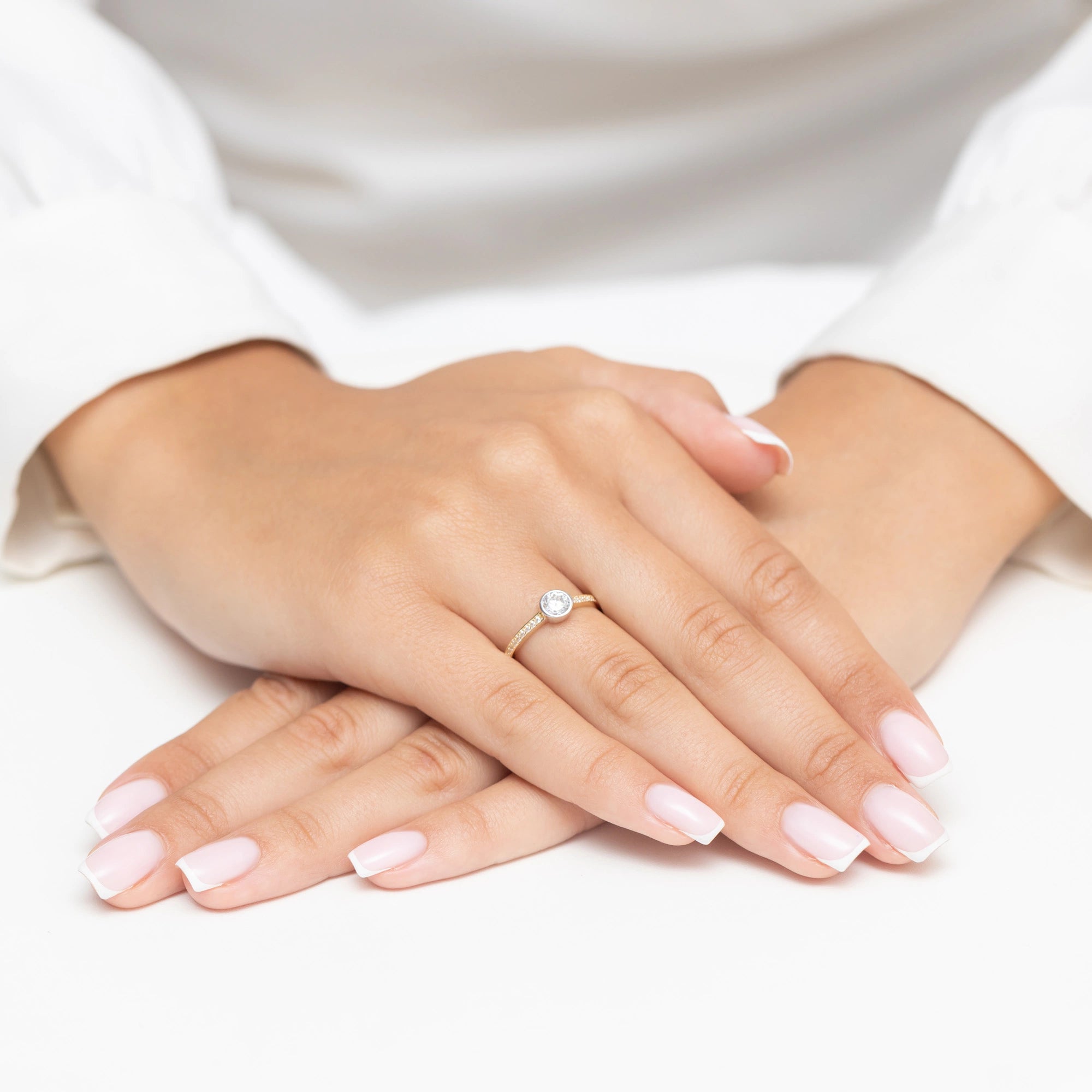 gold-ring-with-zirconia-ap151-585-b