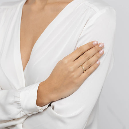 gold-ring-with-zirconia-leaves-ap169-585