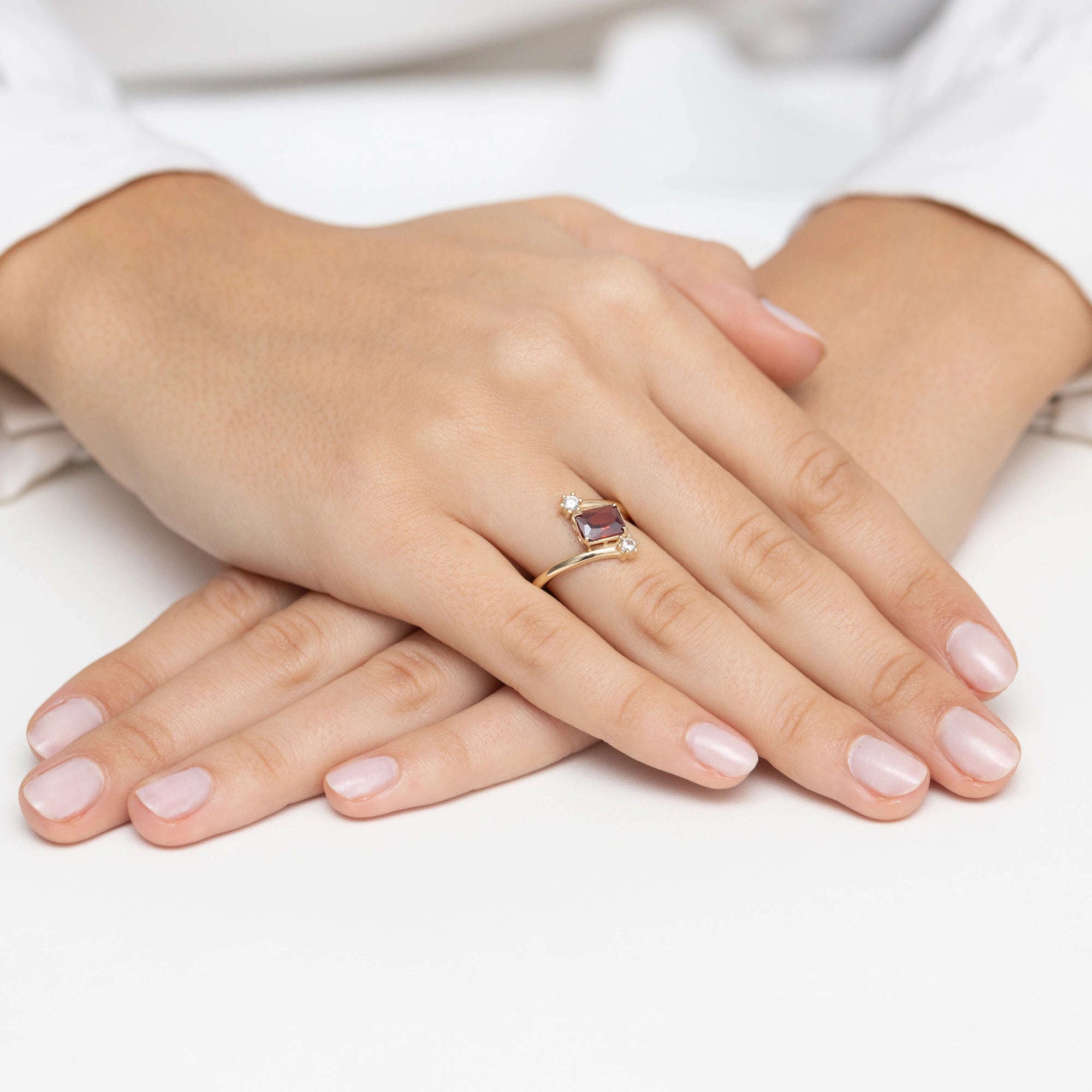 gold-ring-with-red-zirconia-ap187-585-c