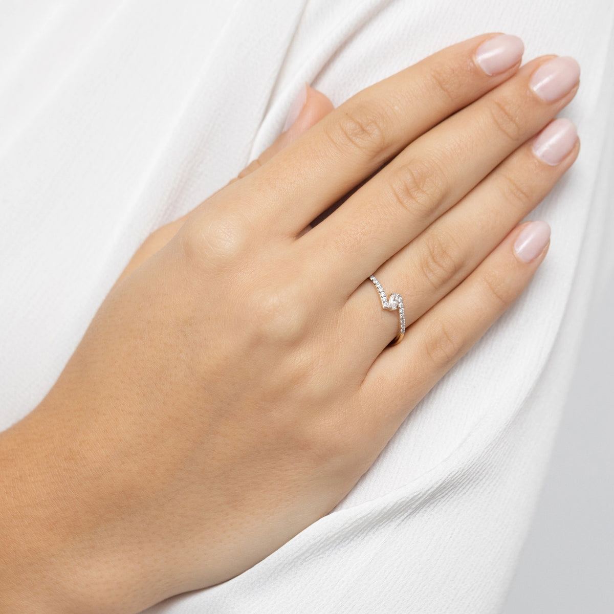 subtle-gold-ring-with-zirconia-ap189-585-b