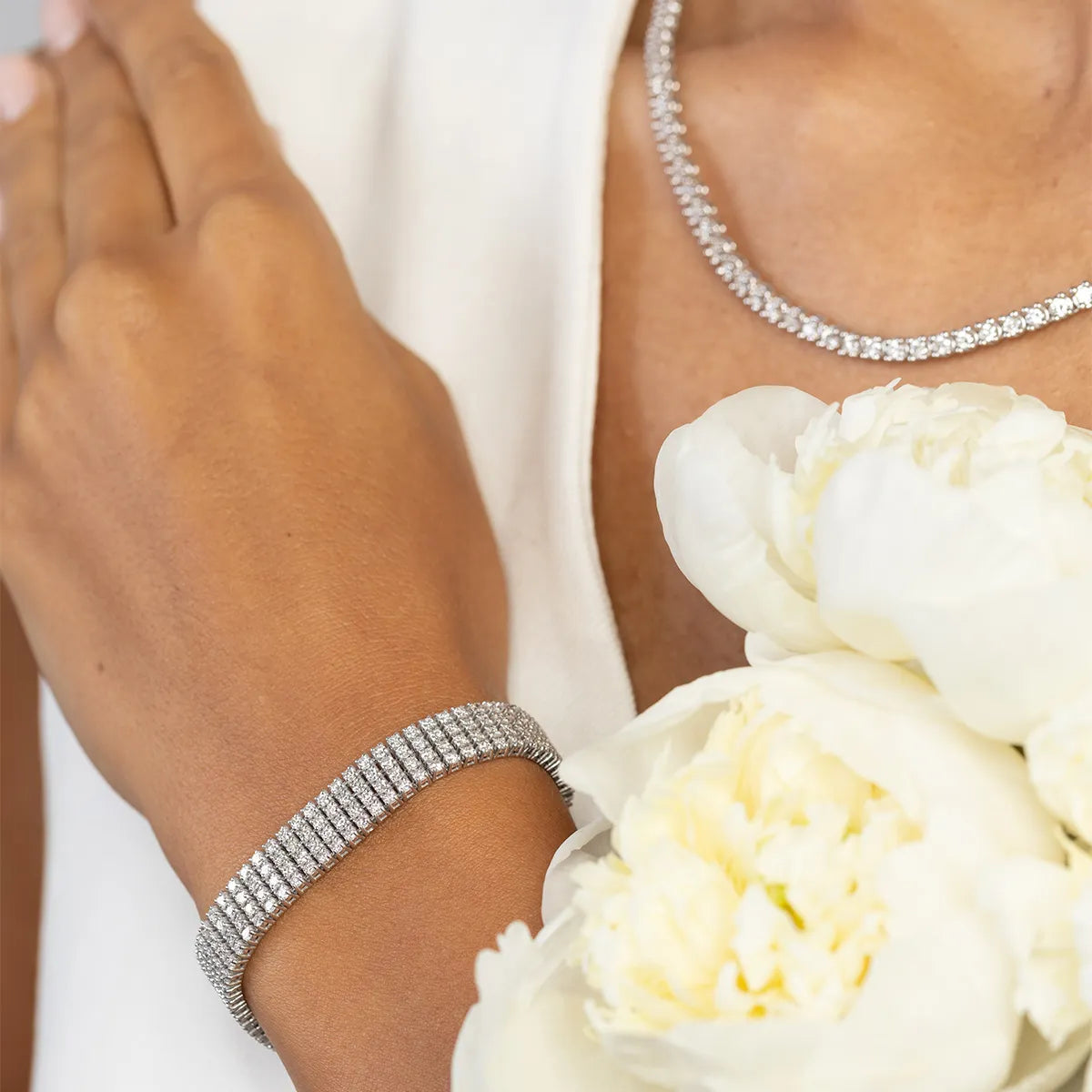 gold-bracelet-set-with-6-00ct-laboratory-diamonds-b0036-ldw-01