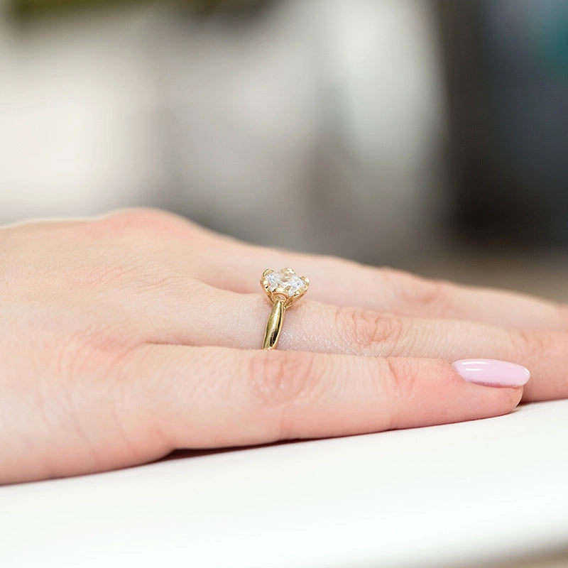 8k-gold-ring-with-zirconia-cl004-333-c