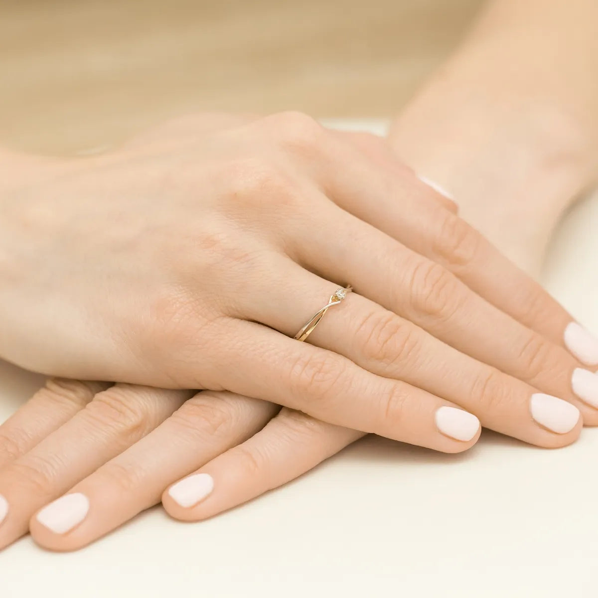 two-color-gold-weaved-ring-with-zirconia-ep097-333