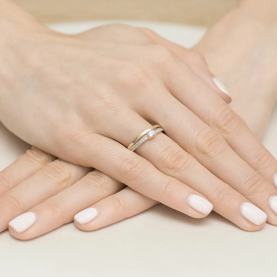 two-color-gold-ring-with-zirconia-ep113-333