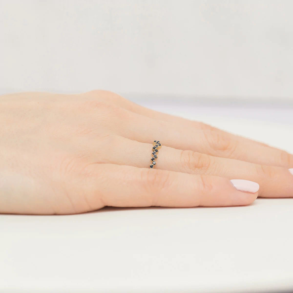 gold-ring-with-black-zirconia-zigzag-ep150-333-cz