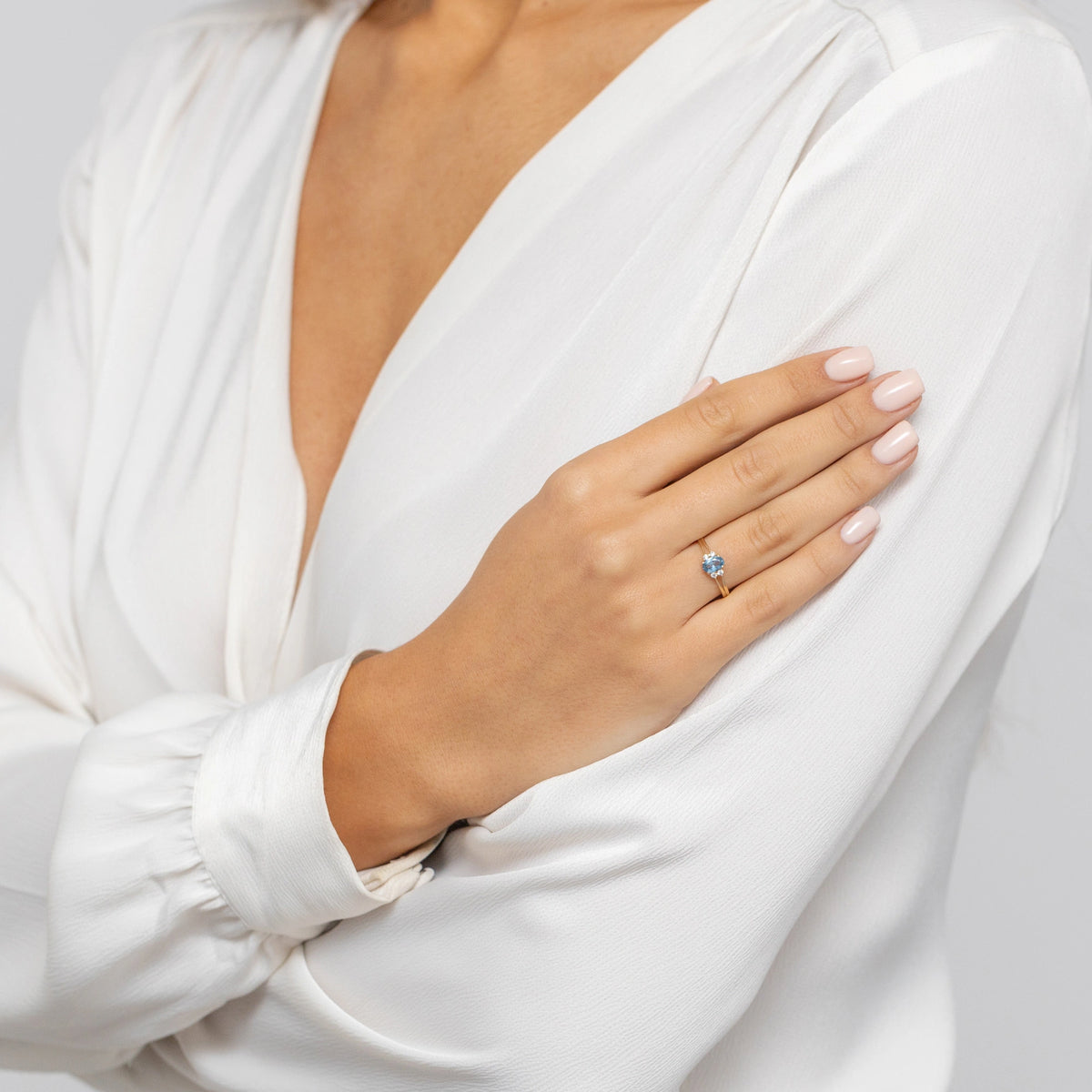 goldring-mit-blauem-zirkonia-ep178-333-n