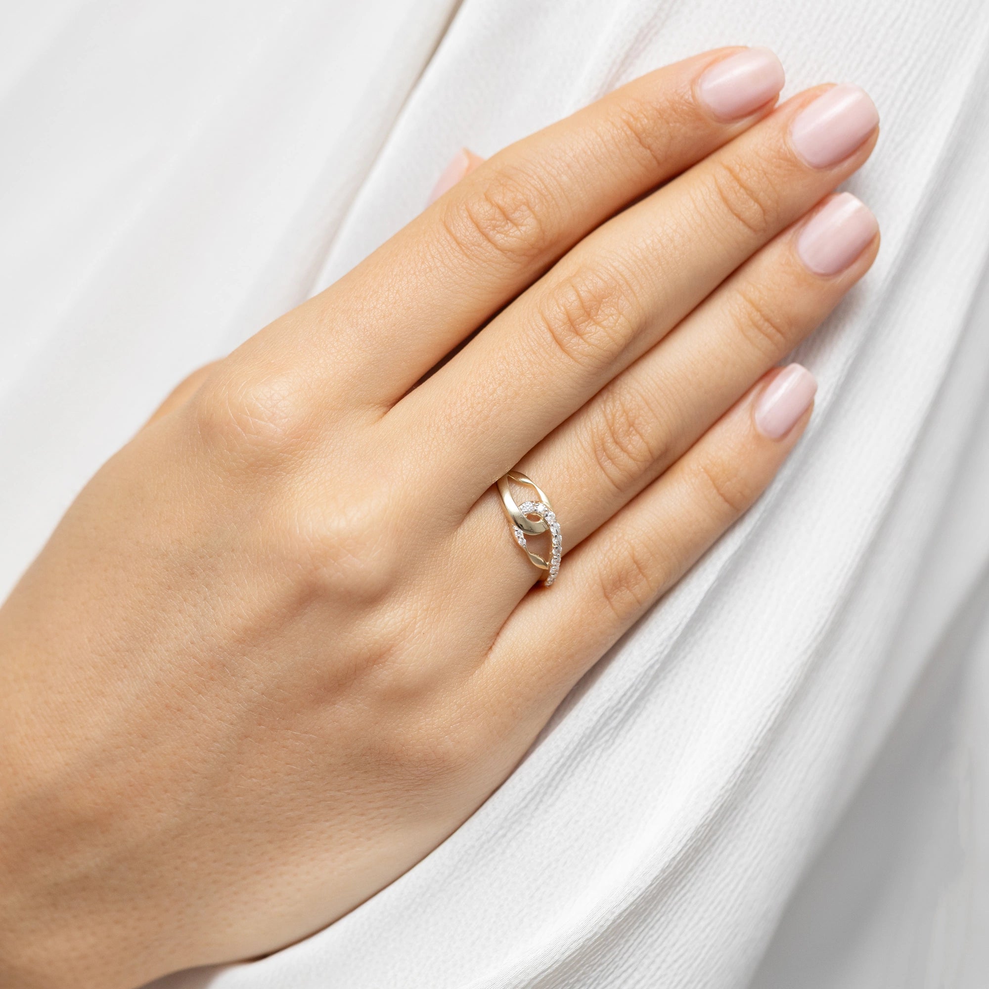 gold-weaved-ring-with-zirconia-ep185-333-b