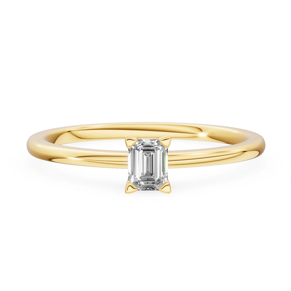 Gremari Seven Grace Verlobungsring aus Gelbgold mit 0,15 ct Labordiamant – Emerald