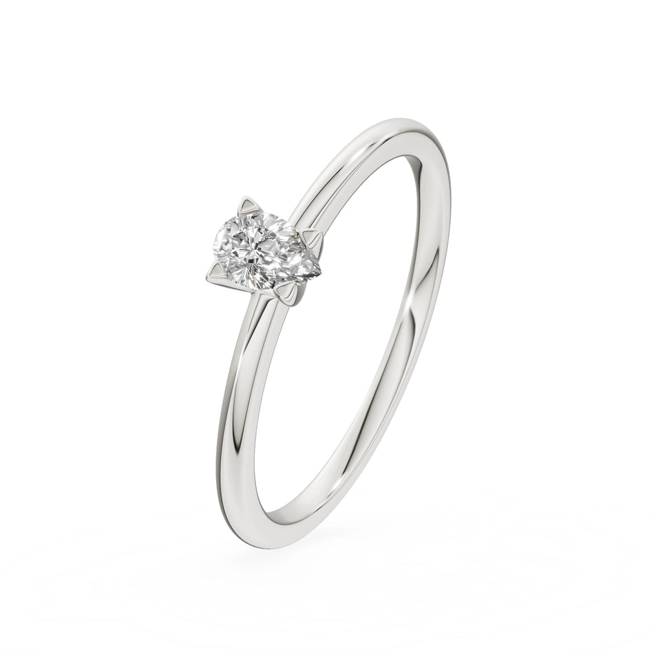 Gremari Seven Grace Verlobungsring aus Weißgold mit 0,15 ct Naturdiamant – Pear