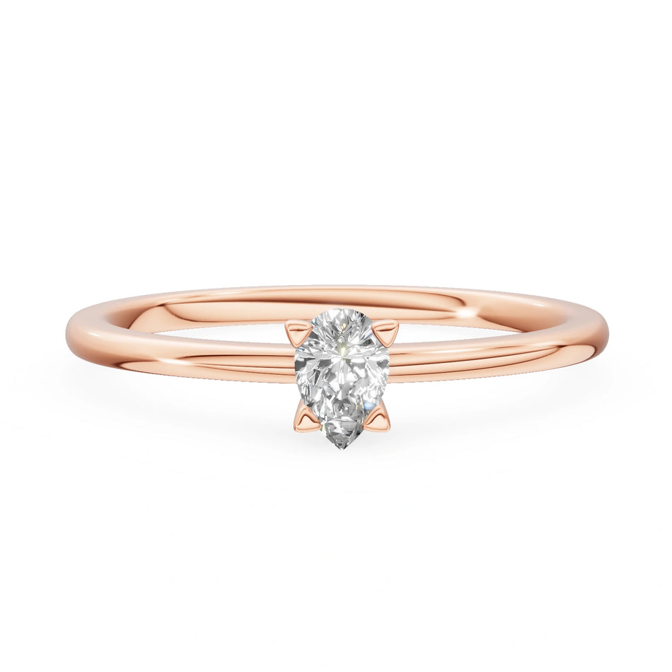 Gremari Seven Grace Verlobungsring aus Roségold mit 0,15 ct Naturdiamant – Pear