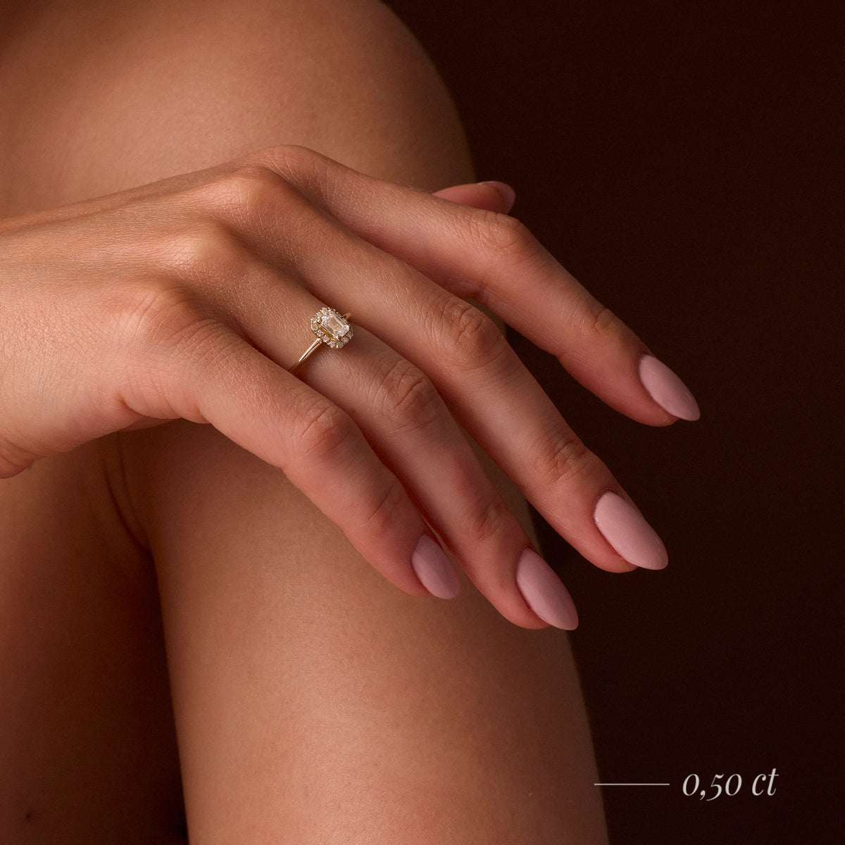 Gremari Seven Aura Verlobungsring aus Roségold mit 0,24 ct Labordiamant – Emerald