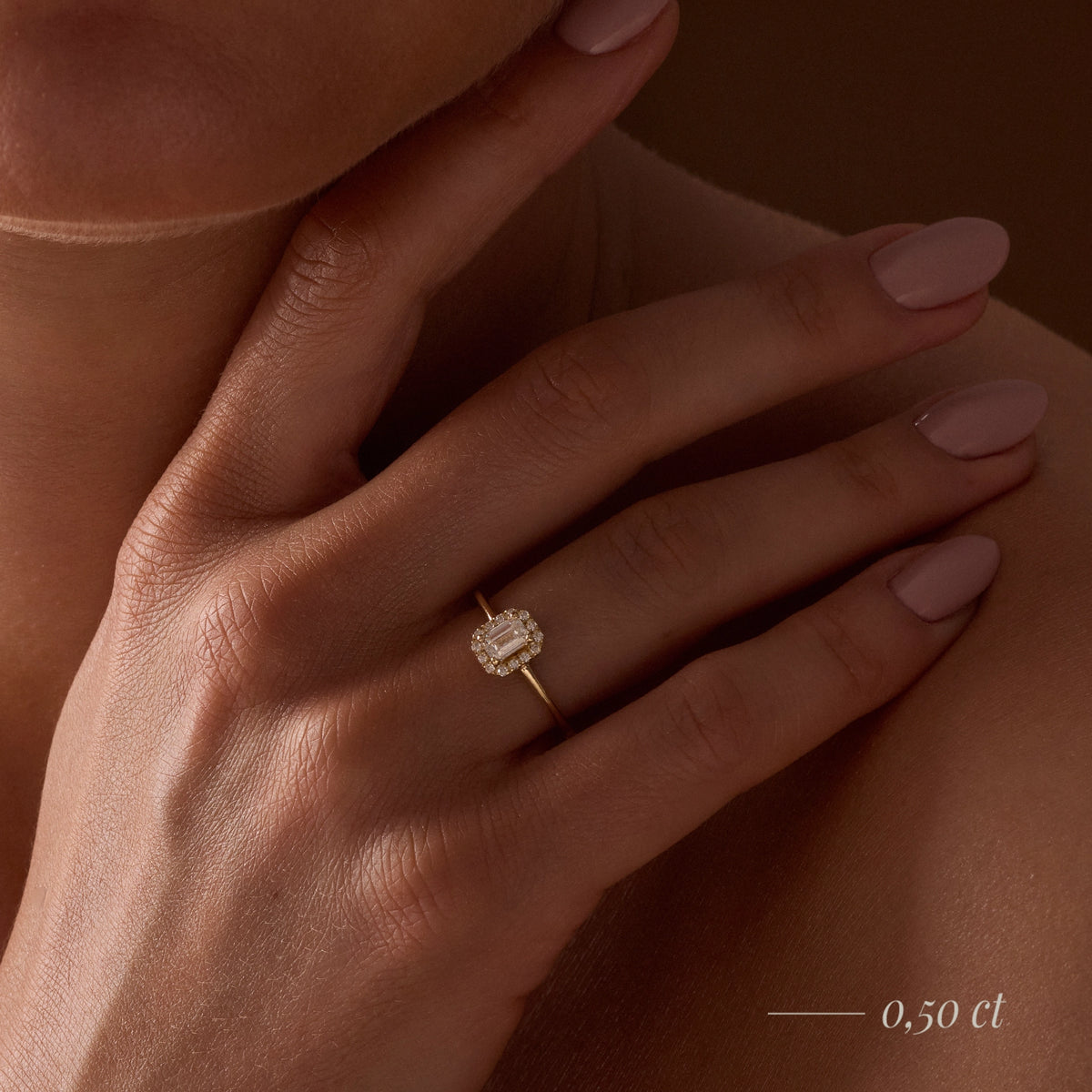 Gremari Seven Aura Verlobungsring aus Roségold mit 0,24 ct Labordiamant – Emerald