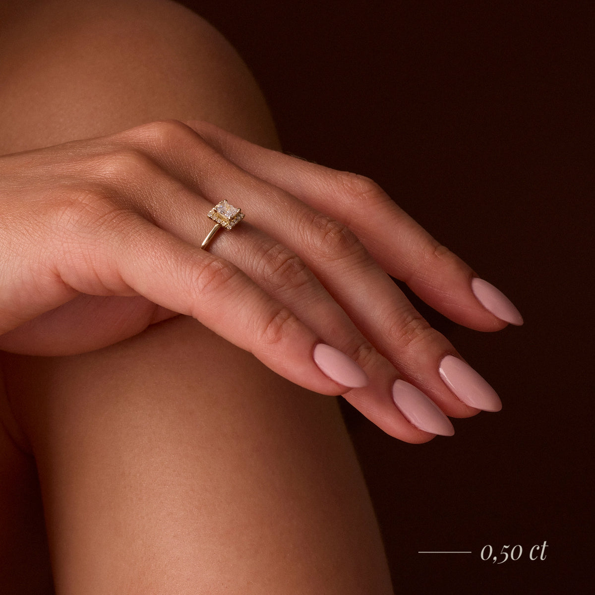 Gremari Seven Aura Verlobungsring aus Gelbgold mit 0,15 ct Naturdiamant – Princess