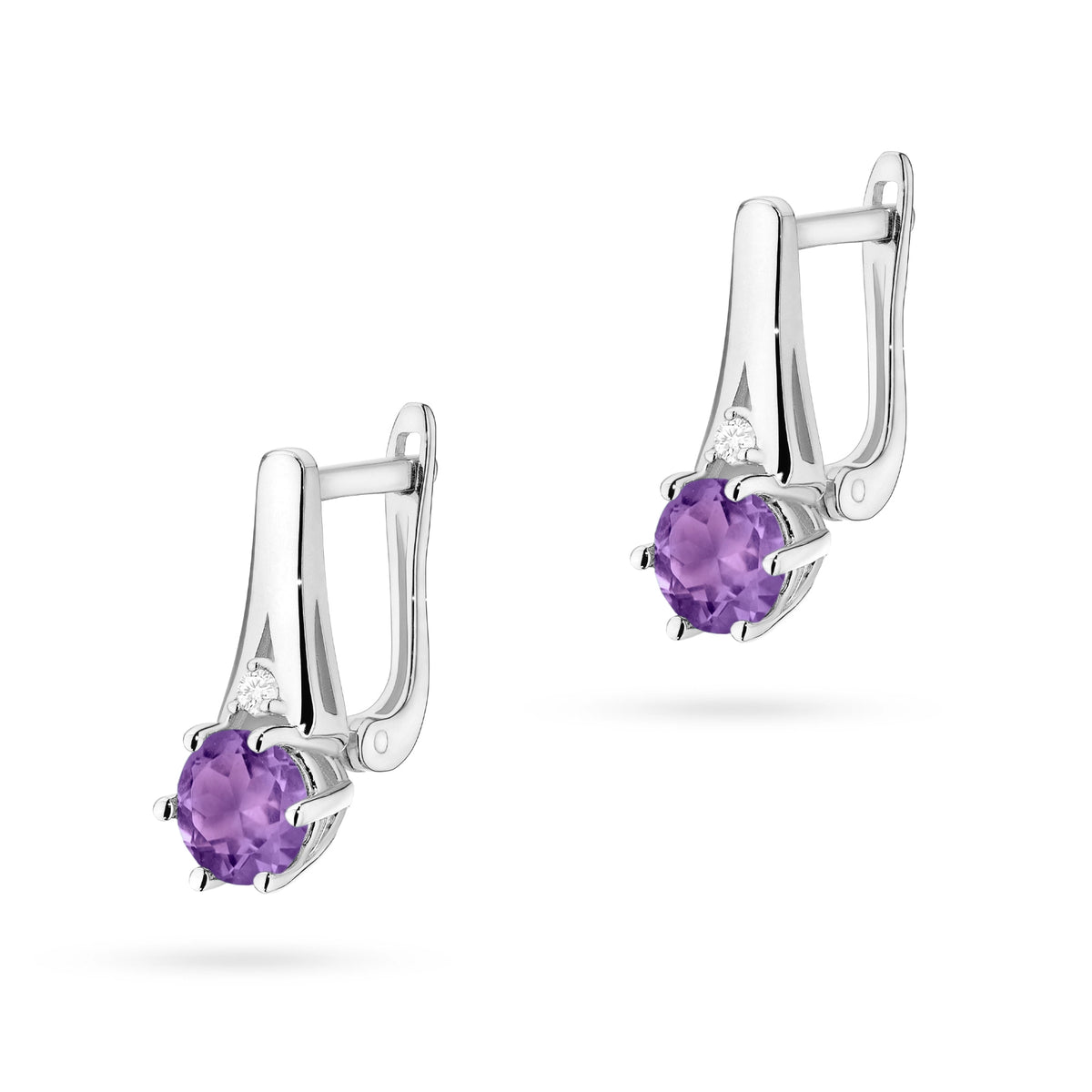 goldohrringe-mit-2-x-0-50ct-amethysten-und-0-029ct-zusätzlichen-diamanten-k0572-amv-01
