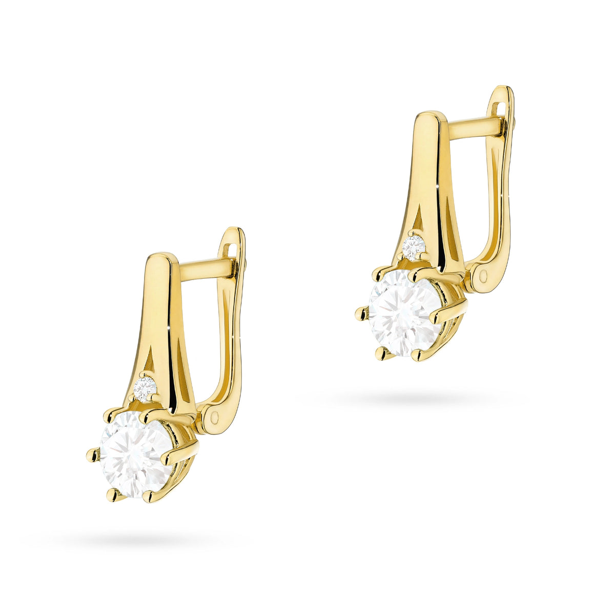gold-earrings-with-2-x-0-60ct-white-sapphires-and-0-029ct-additional-diamonds-k0572-saw-01