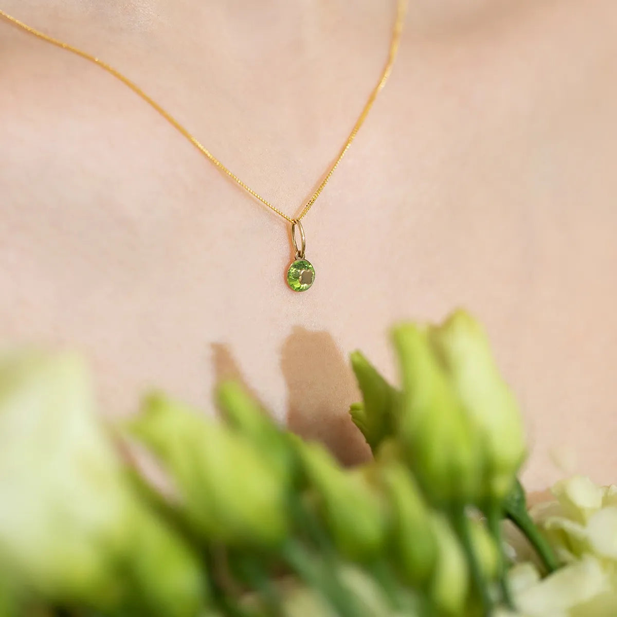 gold-curb-chain-0-7mm-l034-333