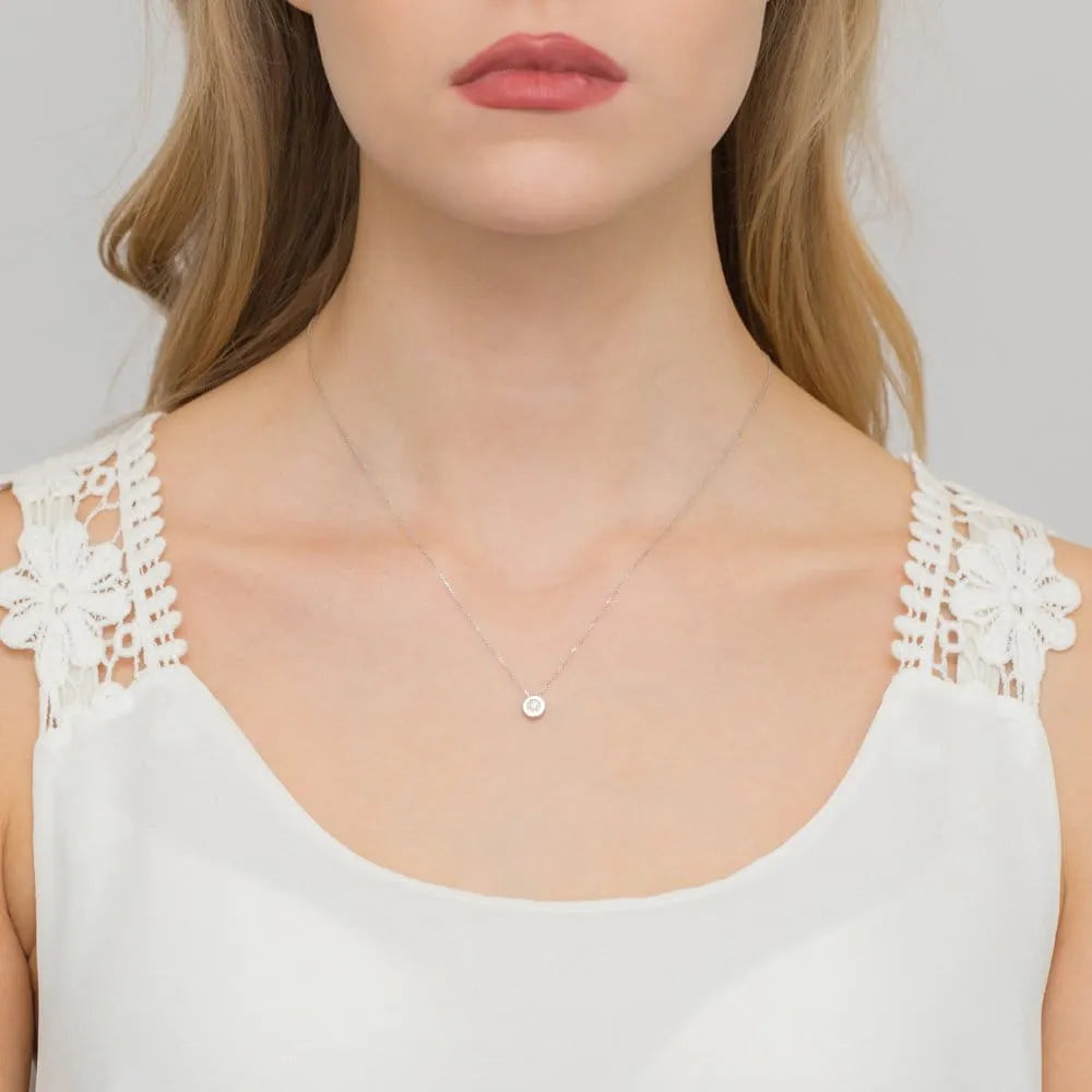 goldene-Promi-Halskette-mit-rundem-Diamanten-n0016