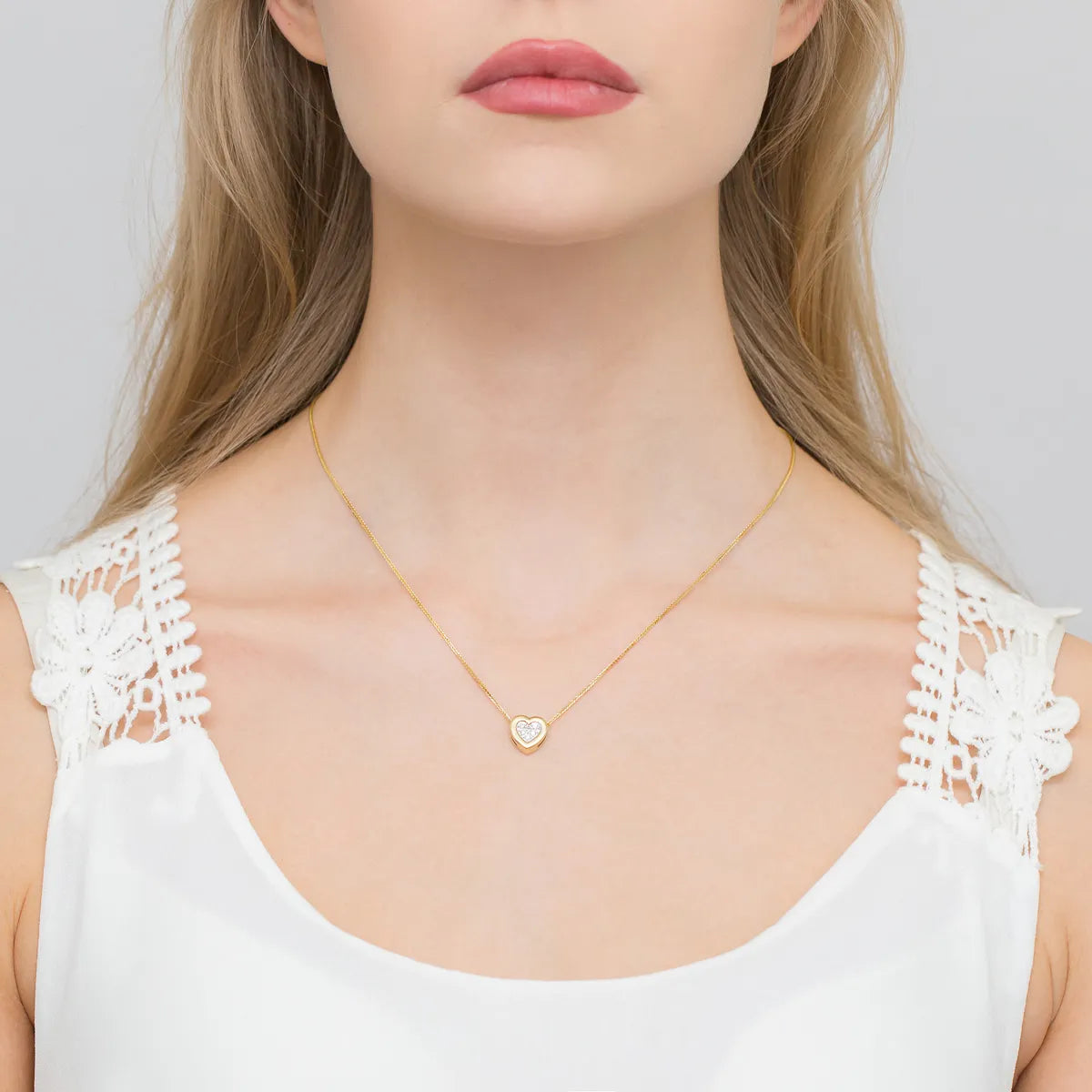 goldene-Promi-Halskette-mit-Diamant-Herz-n0018