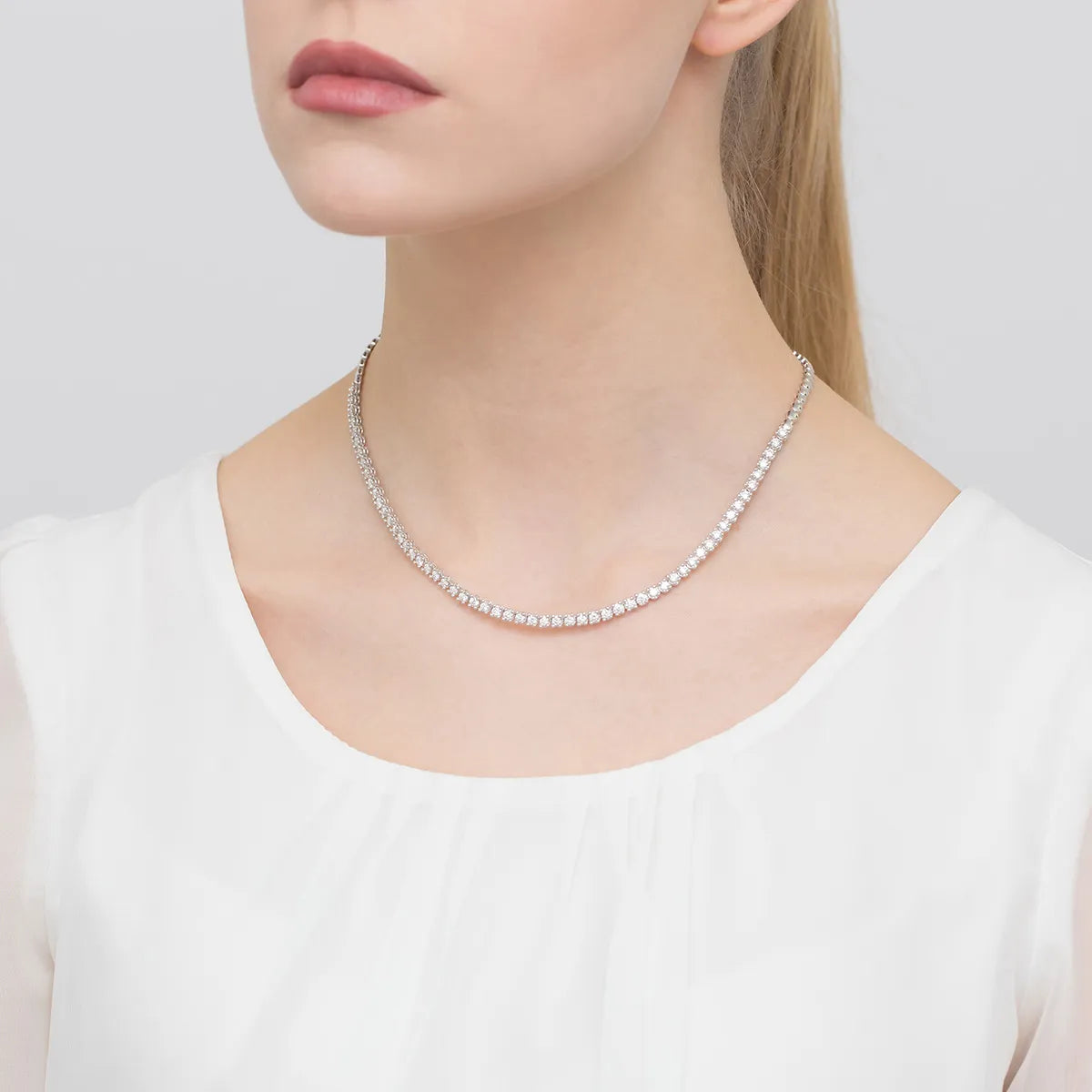 gold-necklace-with-diamonds-n0075-diw-01