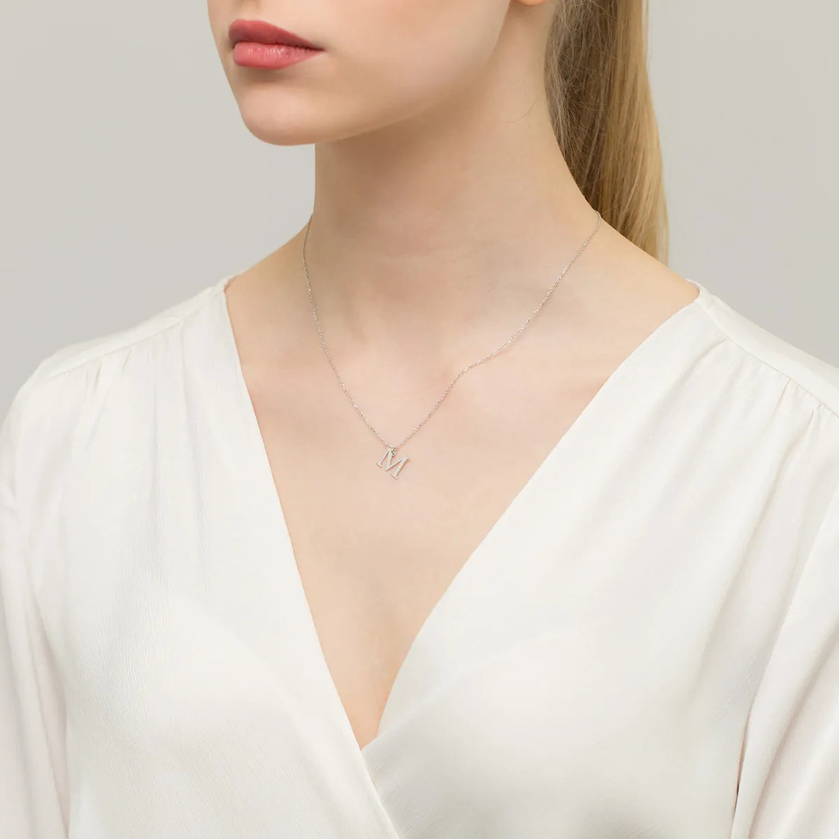 silver-necklace-letter-m-n773-925-s-m