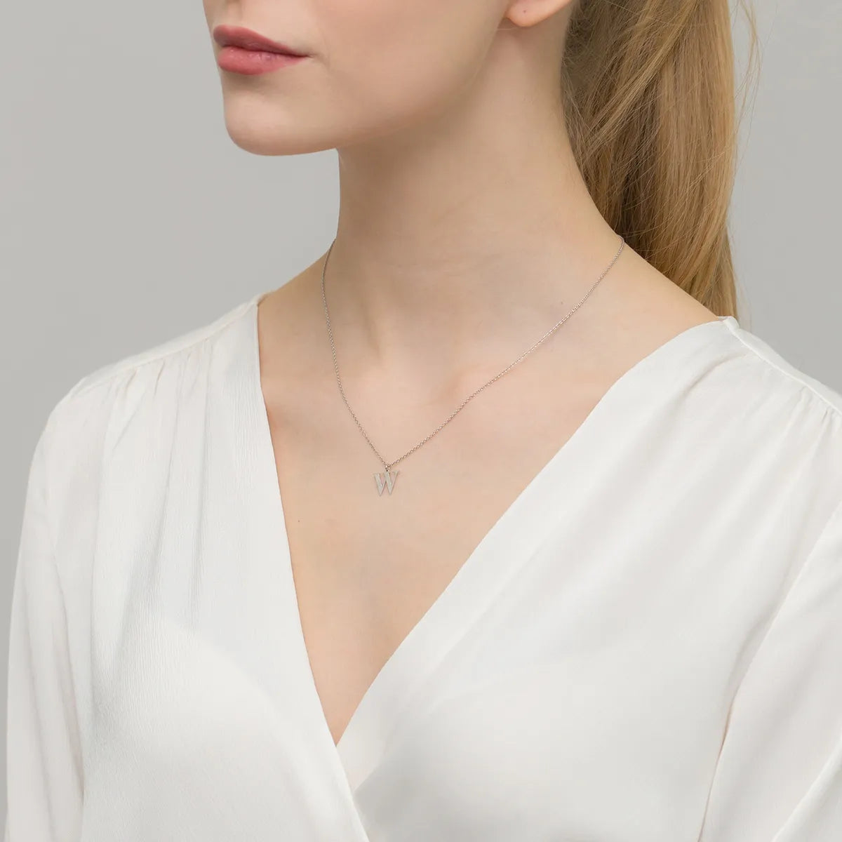 silver-necklace-letter-w-n773-925-s-w